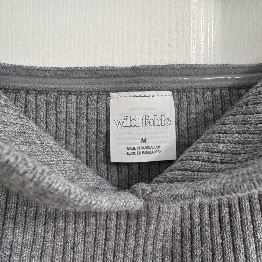 Gray Ribbed Strapless Top - Picture 2 of 2